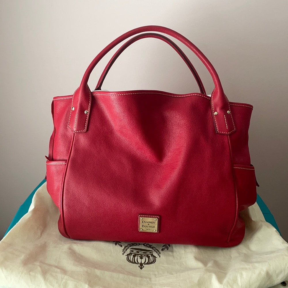 Dooney & Bourke Tote.